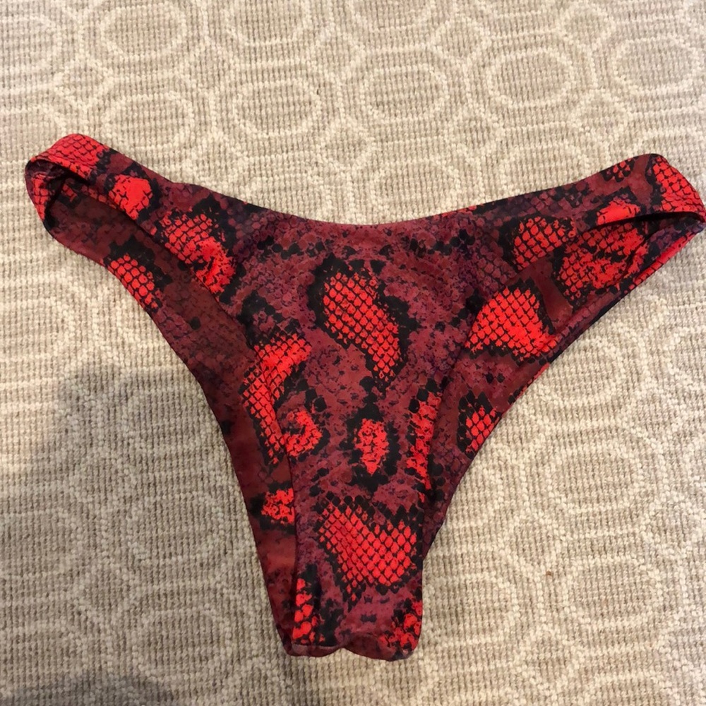 Bikini bottoms